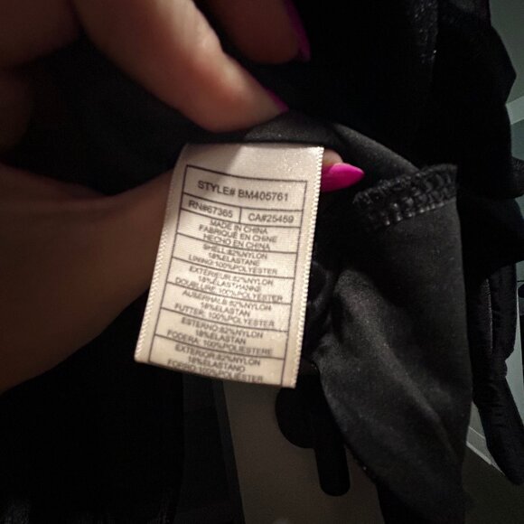 Steve Madden Long Sleeve Black V-Neck Body Suit Size Large - Picture 5 of 6